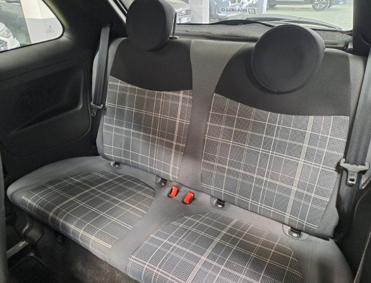 FIAT  500
Anno 2020.  Prezzo 6.900
Tipo 1.0 hybrid Lounge 70cv