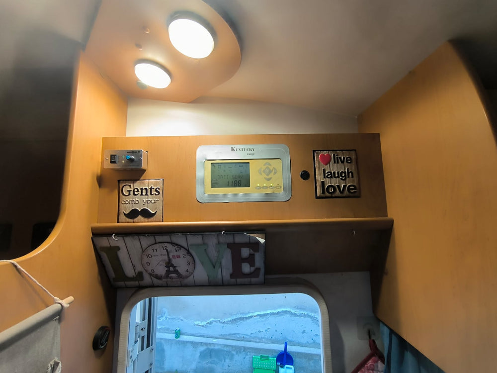 Kentucky Corral 3 anno 06/2007, km 73600  Ford Transit 2.5 TDI (135cv),        prezzo 19.900