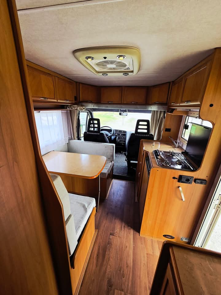 ❌ venduto apendini clara❌ ELNAGH SLEEK semintegrale   FIAT DUCATO 2.8 TURBO DIESEL,  ANNO 1998            POSTI VIAGGIO 5. 
POSTI LETTO 4
PREZZO 10.900