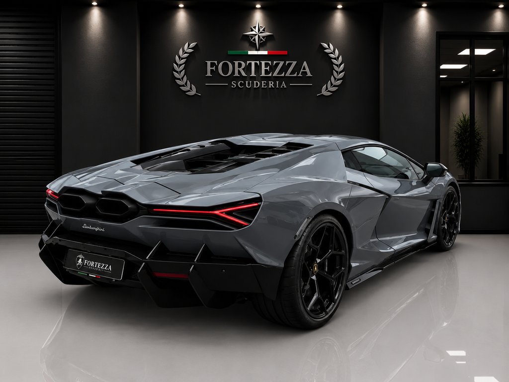 Lamborghini Revuelto V12 Plug-in Hybrid –1.016 CV prezzo 570.000€