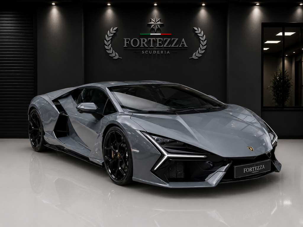 Lamborghini Revuelto V12 Plug-in Hybrid –1.016 CV prezzo 570.000€