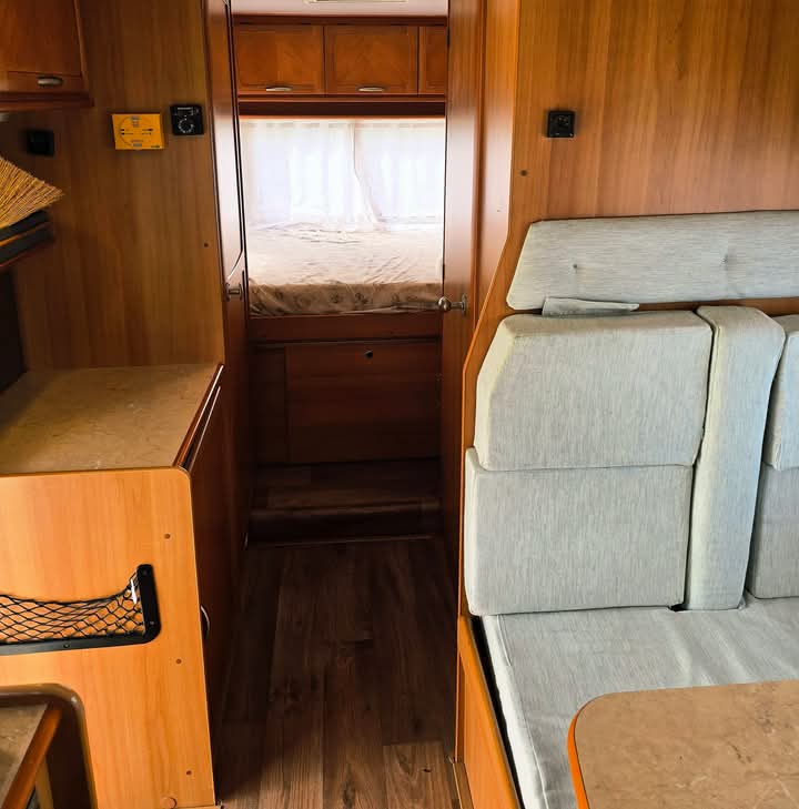 ❌ venduto apendini clara❌ ELNAGH SLEEK semintegrale   FIAT DUCATO 2.8 TURBO DIESEL,  ANNO 1998            POSTI VIAGGIO 5. 
POSTI LETTO 4
PREZZO 10.900