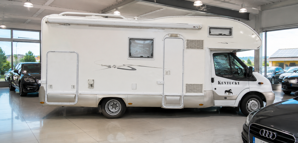 Kentucky Corral 3 anno 06/2007, km 73600  Ford Transit 2.5 TDI (135cv),        prezzo 19.900